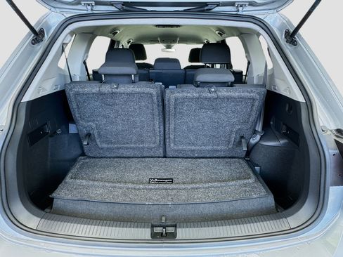 Used 2022 Volkswagen Tiguan S FWD image 17