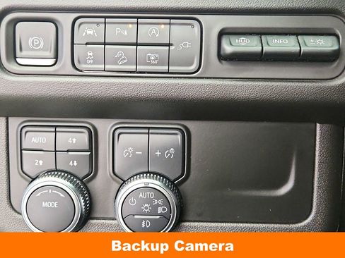 Used 2022 GMC Yukon XL AT4 w/ Technology Package AWD/4WD image 20