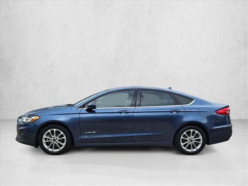 Used 2019 Ford Fusion SE FWD image 7