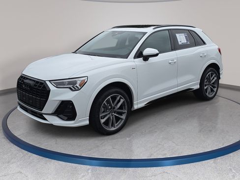 Used 2025 Audi Q3 2.0T Premium w/ Convenience Package AWD/4WD image 1