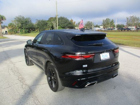 Used 2024 Jaguar F-PACE R-Dynamic S image 5