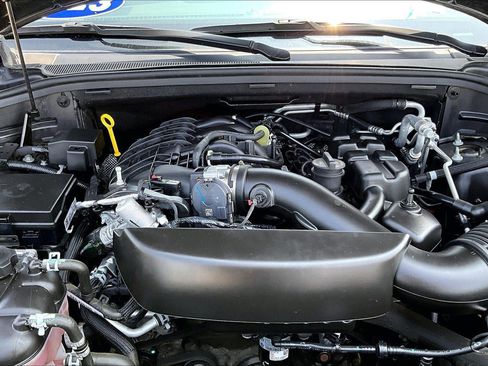 Used 2023 Dodge Durango GT AWD/4WD image 32