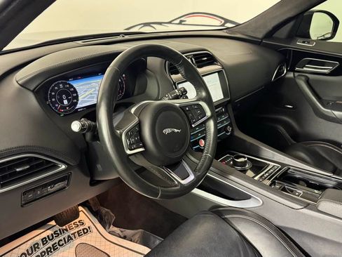 Used 2020 Jaguar F-PACE Prestige AWD/4WD image 12