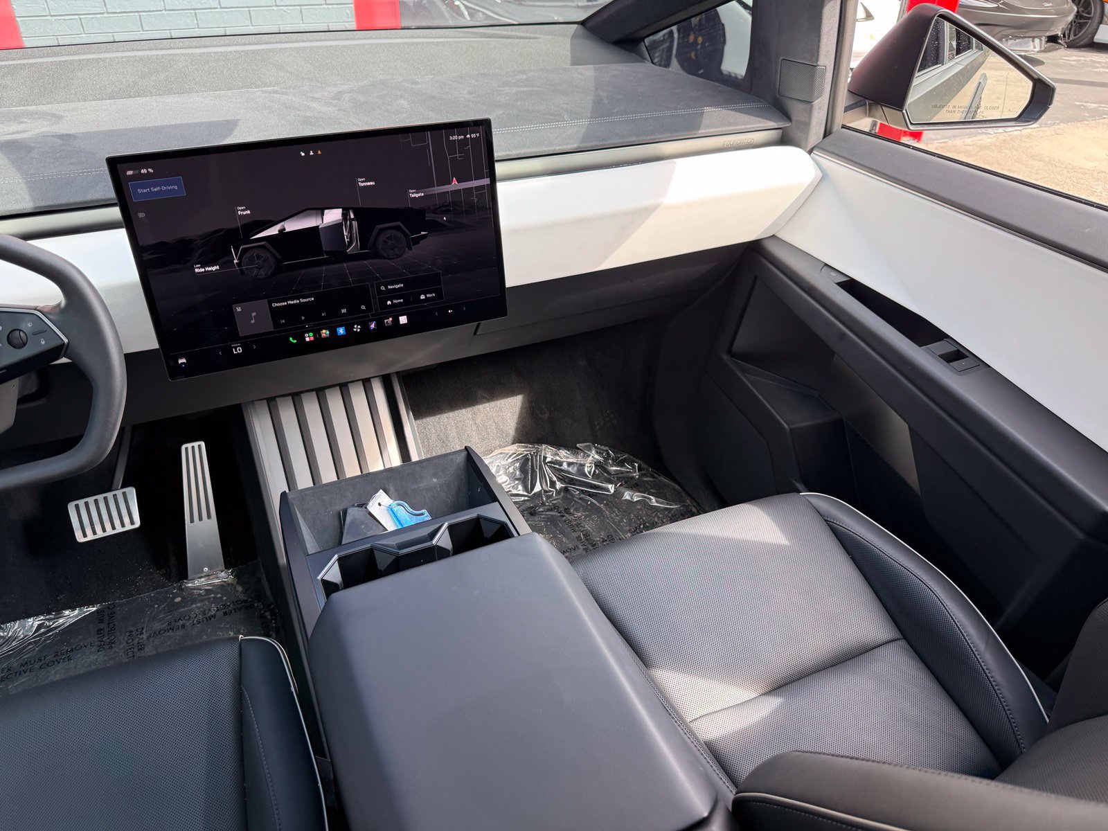 Used 2024 Tesla Cybertruck Cyberbeast AWD/4WD image 31