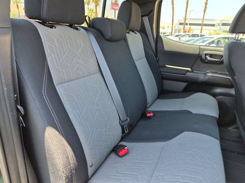 Used 2021 Toyota Tacoma TRD Sport w/ Technology Package RWD image 16