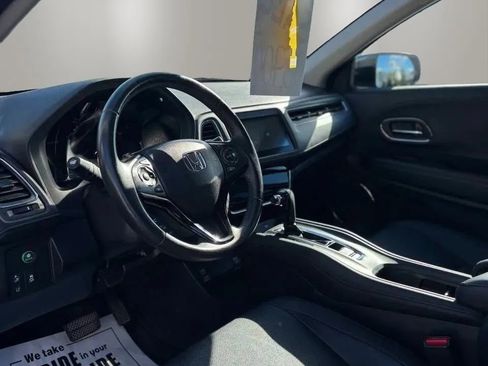 Used 2019 Honda HR-V EX-L image 9