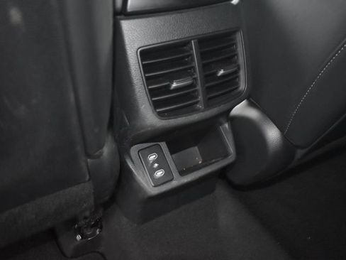 Used 2025 Kia Seltos S FWD image 31