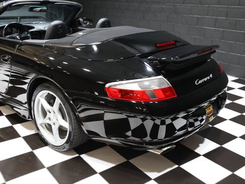 Used 2003 Porsche 911 Carrera 4 AWD/4WD image 31