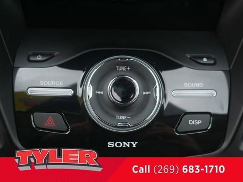 Used 2017 Ford Escape Titanium AWD/4WD image 31