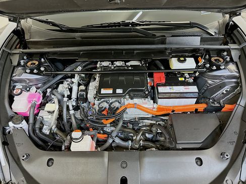 Used 2023 Lexus RZ 450e Premium w/ Accessory Package (2T) image 35