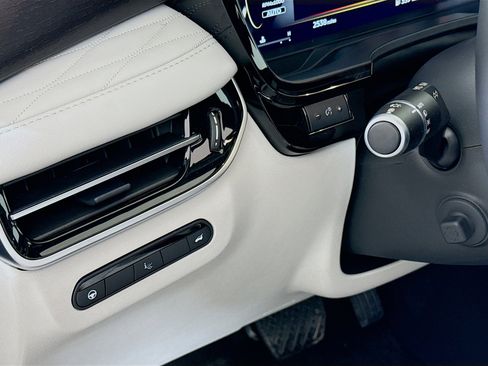 Used 2026 INFINITI QX60 Autograph w/ Autograph Tech Package image 10