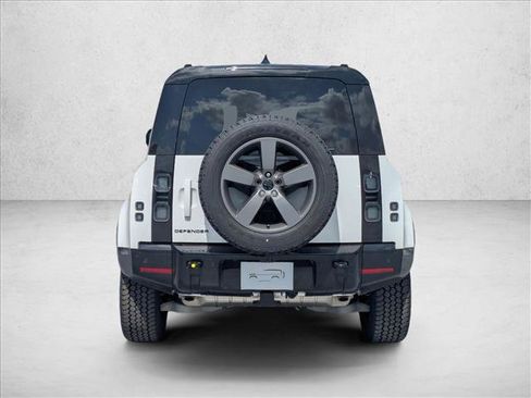 New 2026 Land Rover Defender 110 X-Dynamic SE AWD/4WD image 8