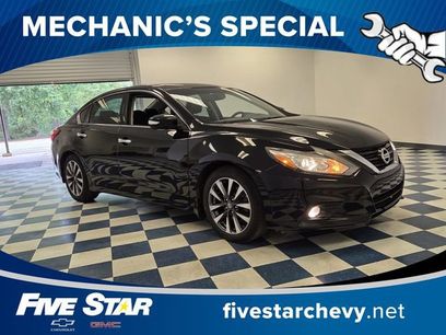 Used 2016 Nissan Altima 2.5 SV w/ Convenience Package