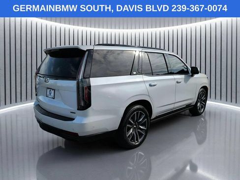 Used 2022 Cadillac Escalade Sport Platinum AWD/4WD image 5