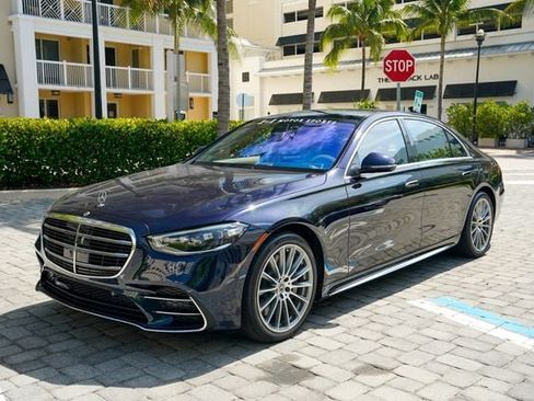 Used 2023 Mercedes-Benz S 500 4MATIC w/ AMG Line image 2