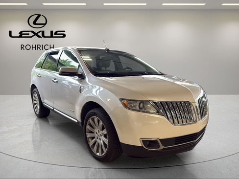 Used 2015 Lincoln MKX AWD w/ Equipment Group 102A image 4