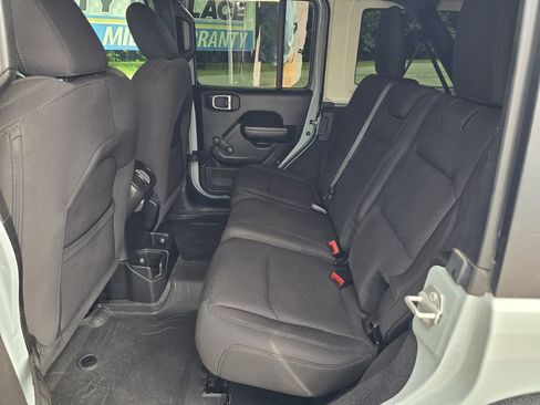 Used 2023 Jeep Wrangler Unlimited Sport AWD/4WD image 11