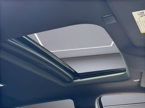 Certified 2025 Chevrolet Silverado 1500 High Country w/ High Country Premium Package AWD/4WD image 24