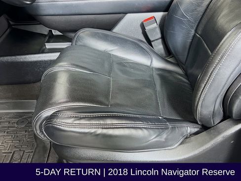 Used 2018 Lincoln Navigator Reserve w/ Technology Package image 26