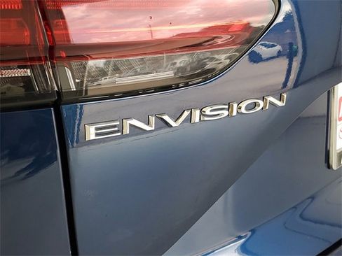 Used 2023 Buick Envision Essence image 8