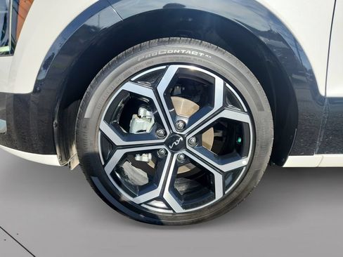 Certified 2025 Kia Niro EX Touring FWD image 9