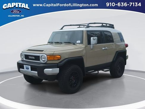 Used 2014 Toyota FJ Cruiser 4WD w/ Upgrade Package image 1