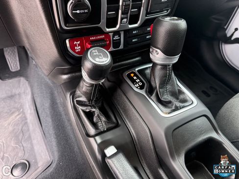 Used 2024 Jeep Wrangler Unlimited Sport AWD/4WD image 22