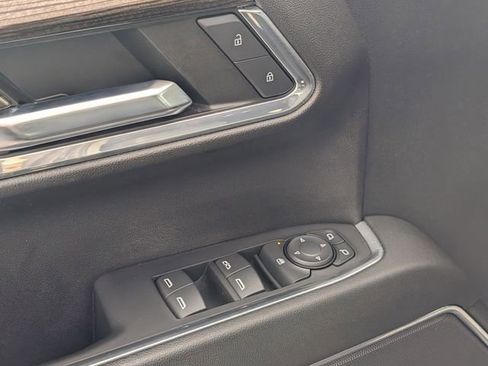 Used 2023 Chevrolet Silverado 1500 RST AWD/4WD image 10