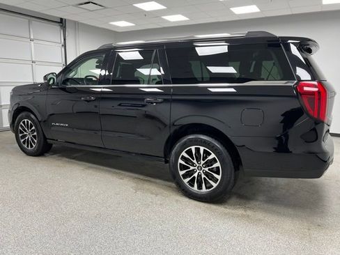 Used 2025 Ford Expedition Max Platinum image 6