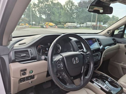 Used 2020 Honda Ridgeline RTL-E image 10