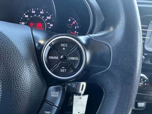 Used 2019 Kia Soul FWD image 19