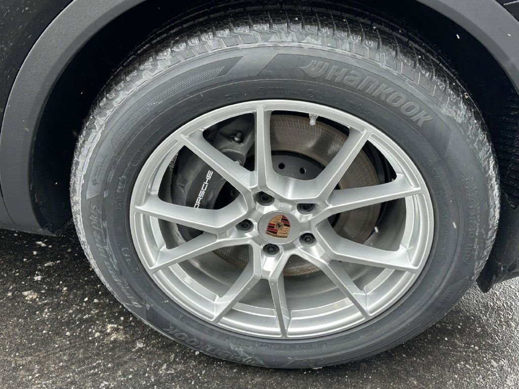 Used 2026 Porsche Cayenne Coupe AWD/4WD image 10