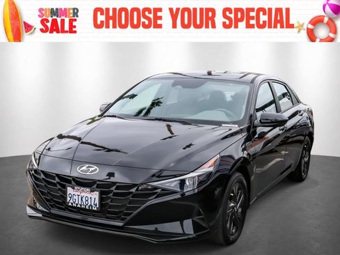 Used 2023 Hyundai Elantra SEL FWD image 1