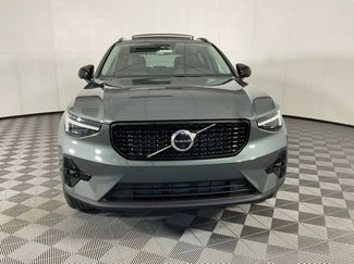 New 2026 Volvo XC40 B5 Ultra w/ Protection Package Premier video 2
