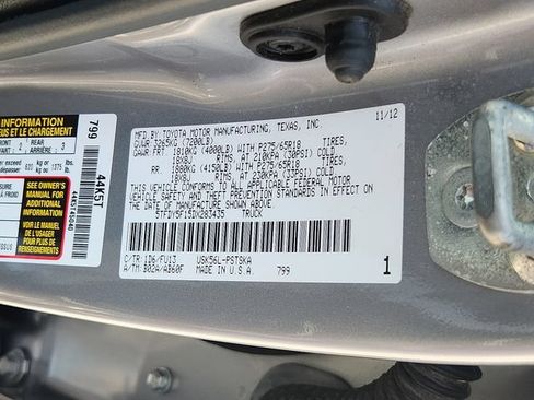 Used 2013 Toyota Tundra 4x4 CrewMax w/ TRD Off-Road Pkg image 26