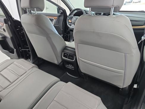 Used 2020 Honda CR-V Touring image 11