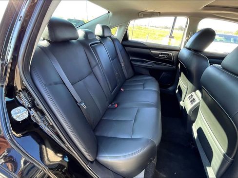Used 2015 Nissan Altima 2.5 SL w/ Moonroof Package image 27