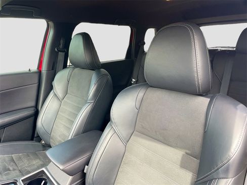 Used 2023 Mitsubishi Outlander SE image 11