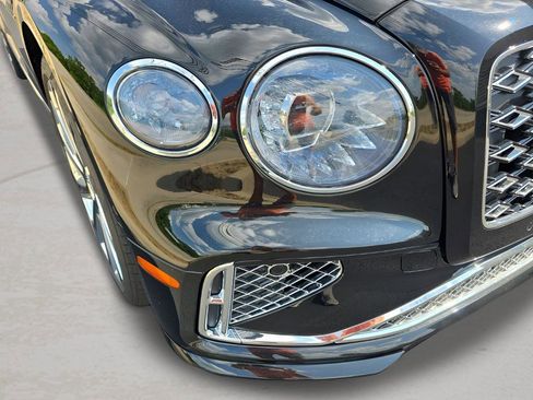 New 2025 Bentley Flying Spur Plug-In Hybrid image 10