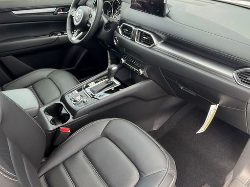 New 2025 MAZDA CX-5 AWD 2.5 S w/ Preferred Package image 24