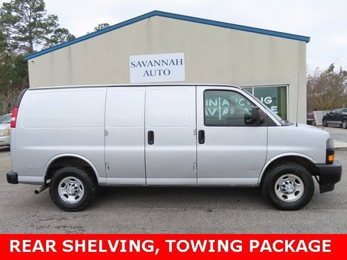 Used 2018 Chevrolet Express 2500 w/ Driver Convenience Package image 2