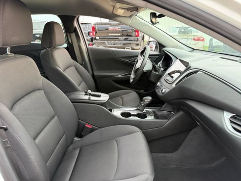Used 2024 Chevrolet Malibu LT FWD image 41