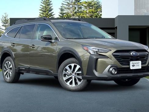 Used 2025 Subaru Outback Premium w/ Popular Package #1 image 2