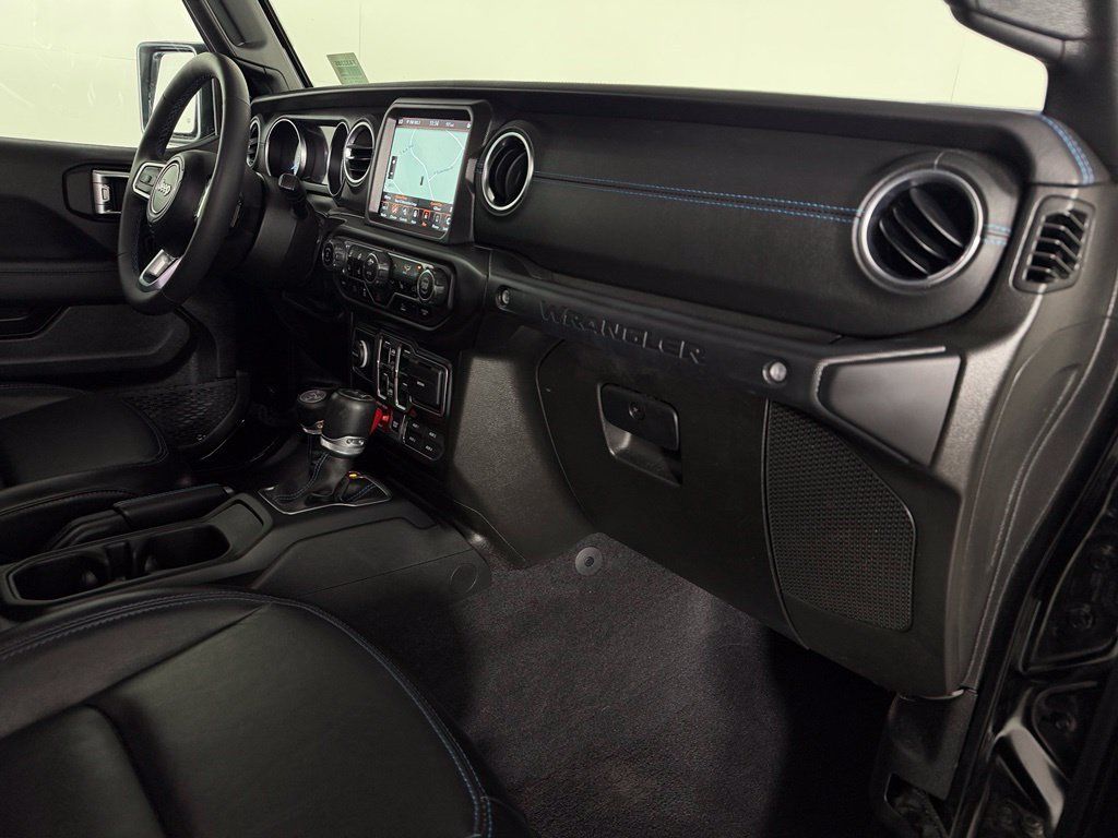 Used 2023 Jeep Wrangler Unlimited Rubicon 4xe w/ Cold Weather Group AWD/4WD image 14