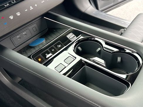 New 2026 Nissan Murano Platinum image 10