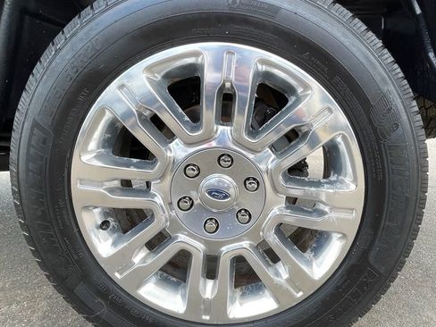 Used 2014 Ford F150 Platinum image 13