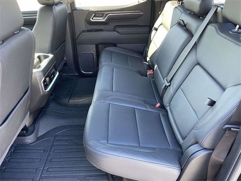 Used 2022 GMC Sierra 1500 SLT w/ SLT Premium Plus Package image 13