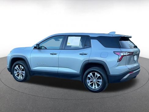 Used 2025 Chevrolet Equinox LT image 9