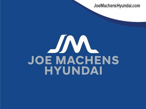 Used 2019 Hyundai Santa Fe SE image 4