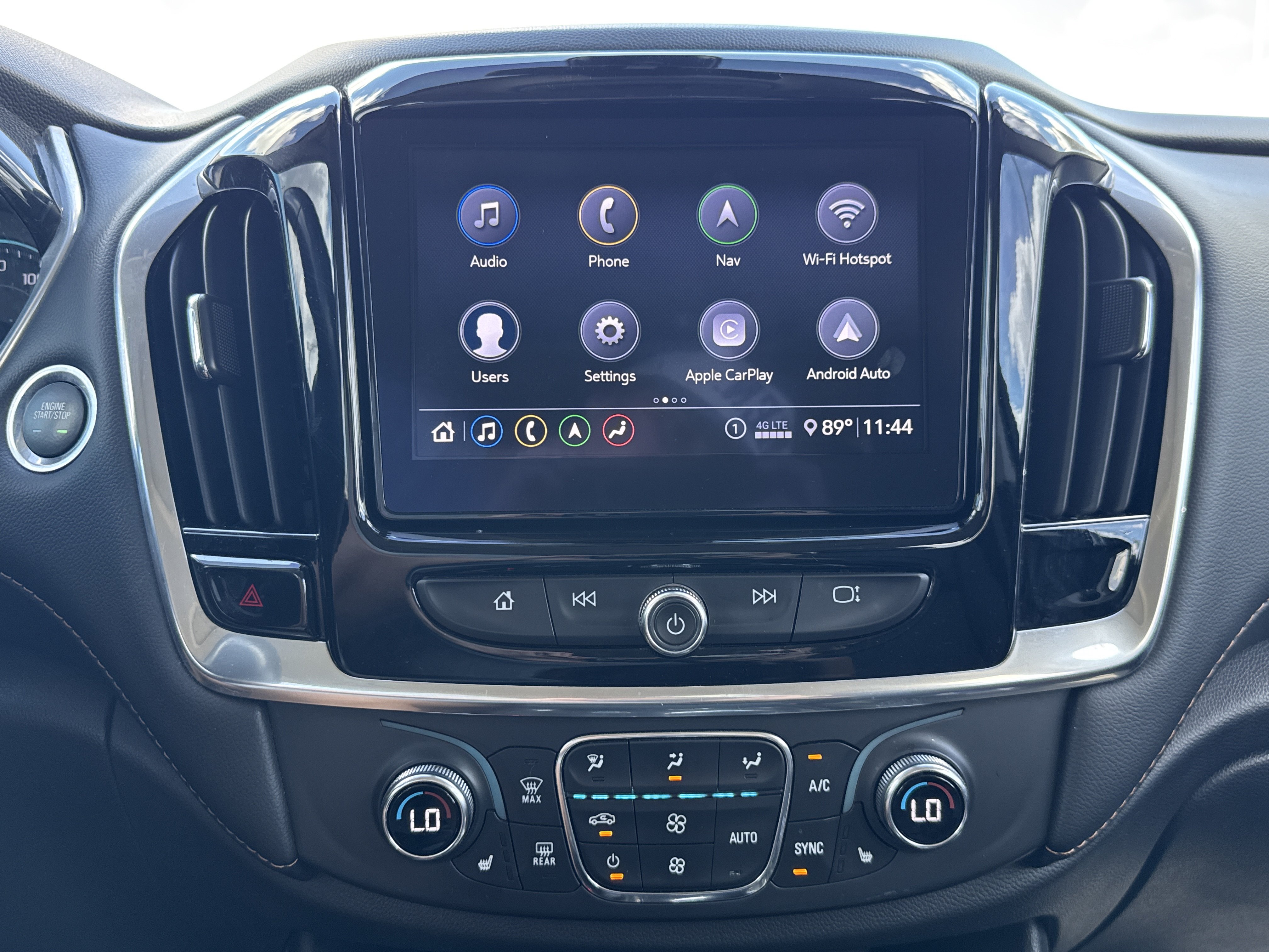 Used 2021 Chevrolet Traverse RS AWD/4WD image 19